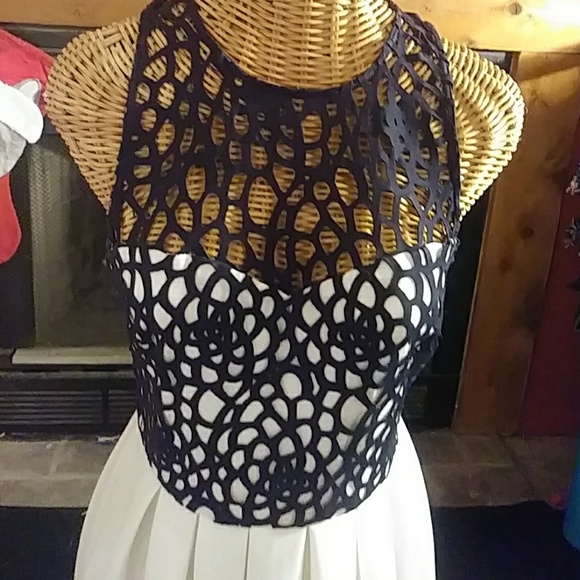 Dress - Picture 5 of 6